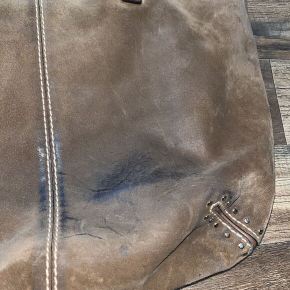 MICHAEL KORS "ASTOR" STUD BROWN LEATHER SUEDE LARGE SHOULDER TOTE MSRP $398 - Picture 3 of 5